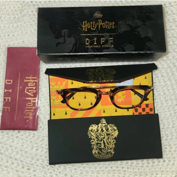 NWT Harry Potter x Gryffindor • Blue Light Glasses main image 6